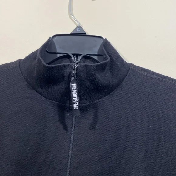(M) North Face unisex; L/S half zip pullover - Picture 2 of 7